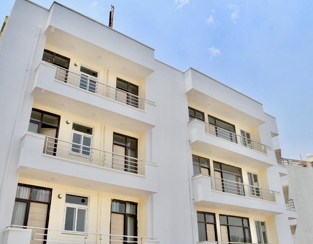 Orange Pearls Apartments